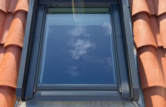 installation-velux-canal-toulouse couvreur Toulouse, couvreur Blagnac, couvreur Balma, couvreur Ramonville, couvreur L'Union, énovation de toiture Toulouse, Nettoyage de toiture Toulouse, Isolation de toiture Toulouse, Fuite de toiture Toulouse, Étanchéité de toiture Toulouse, Réparation de faîtage Toulouse, Pose de tuile Toulouse, couvreur zingueur Toulouse, Pose de gouttière Toulouse, Planche de rive Toulouse, Pose de pied de cheminée Toulouse, Charpentier Toulouse, Pose Velux Toulouse