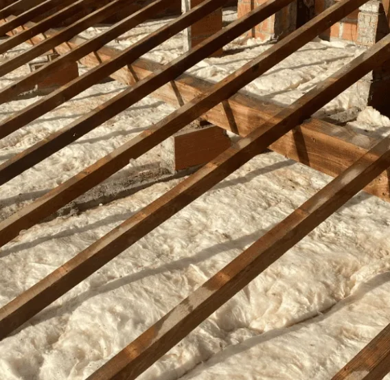 couvreur Toulouse, couvreur Blagnac, couvreur Balma, couvreur Ramonville, couvreur L'Union, énovation de toiture Toulouse, Nettoyage de toiture Toulouse, Isolation de toiture Toulouse, Fuite de toiture Toulouse, Étanchéité de toiture Toulouse, Réparation de faîtage Toulouse, Pose de tuile Toulouse, couvreur zingueur Toulouse, Pose de gouttière Toulouse, Planche de rive Toulouse, Pose de pied de cheminée Toulouse, Charpentier Toulouse, Pose Velux Toulouse