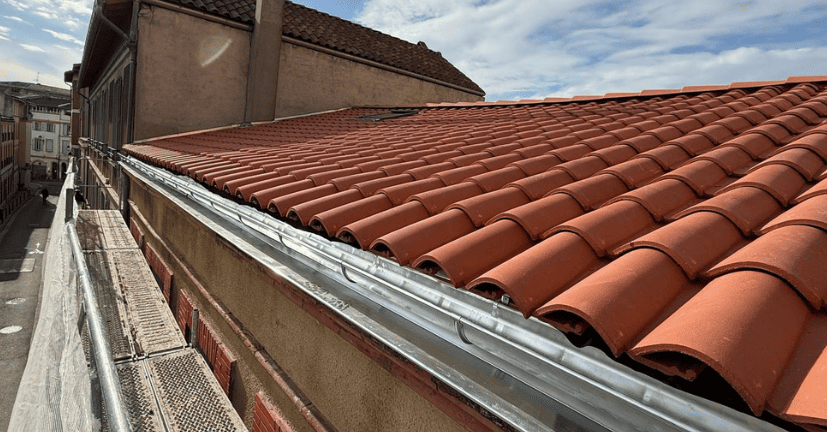 couvreur Toulouse, couvreur Blagnac, couvreur Balma, couvreur Ramonville, couvreur L'Union, énovation de toiture Toulouse, Nettoyage de toiture Toulouse, Isolation de toiture Toulouse, Fuite de toiture Toulouse, Étanchéité de toiture Toulouse, Réparation de faîtage Toulouse, Pose de tuile Toulouse, couvreur zingueur Toulouse, Pose de gouttière Toulouse, Planche de rive Toulouse, Pose de pied de cheminée Toulouse, Charpentier Toulouse, Pose Velux Toulouse