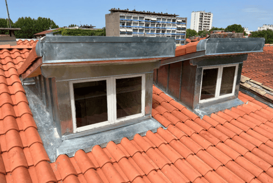 couvreur Toulouse, couvreur Blagnac, couvreur Balma, couvreur Ramonville, couvreur L'Union, énovation de toiture Toulouse, Nettoyage de toiture Toulouse, Isolation de toiture Toulouse, Fuite de toiture Toulouse, Étanchéité de toiture Toulouse, Réparation de faîtage Toulouse, Pose de tuile Toulouse, couvreur zingueur Toulouse, Pose de gouttière Toulouse, Planche de rive Toulouse, Pose de pied de cheminée Toulouse, Charpentier Toulouse, Pose Velux Toulouse